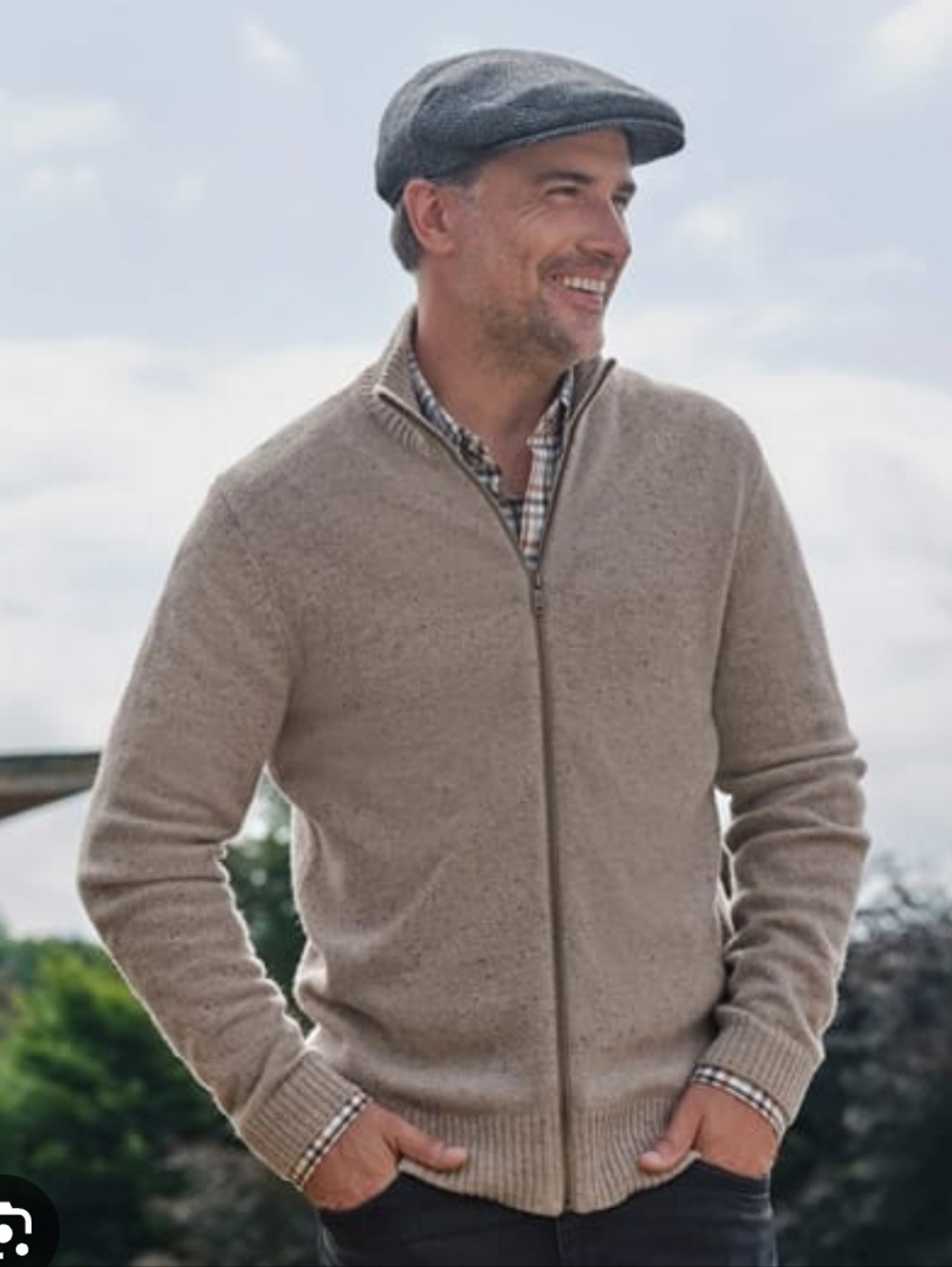 UNTUCKit Men's Zip-Up Sweater Jacket - Beige Tan Blend